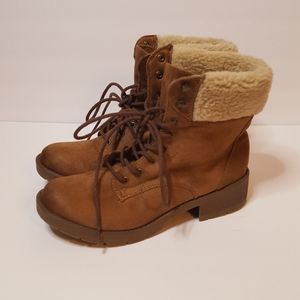 Women's boots